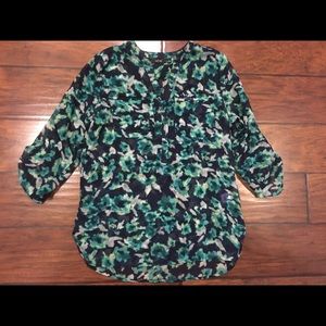 Apt 9 women’s dressy blouse small